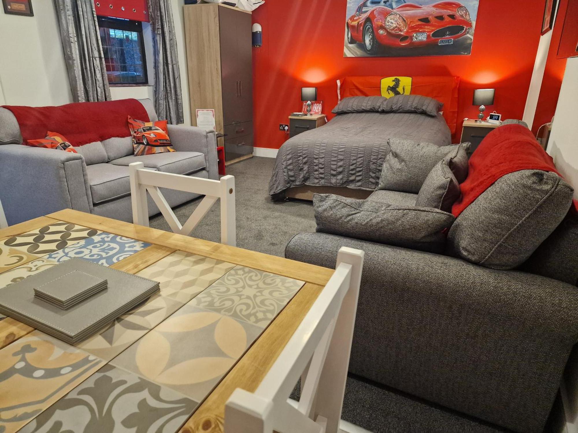 Joiners Arms - Studio Apartments Market Drayton Eksteriør billede